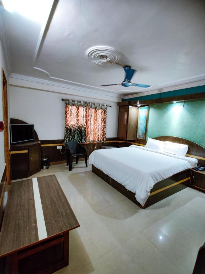 Hotel Haifa Varanasi Eksteriør billede