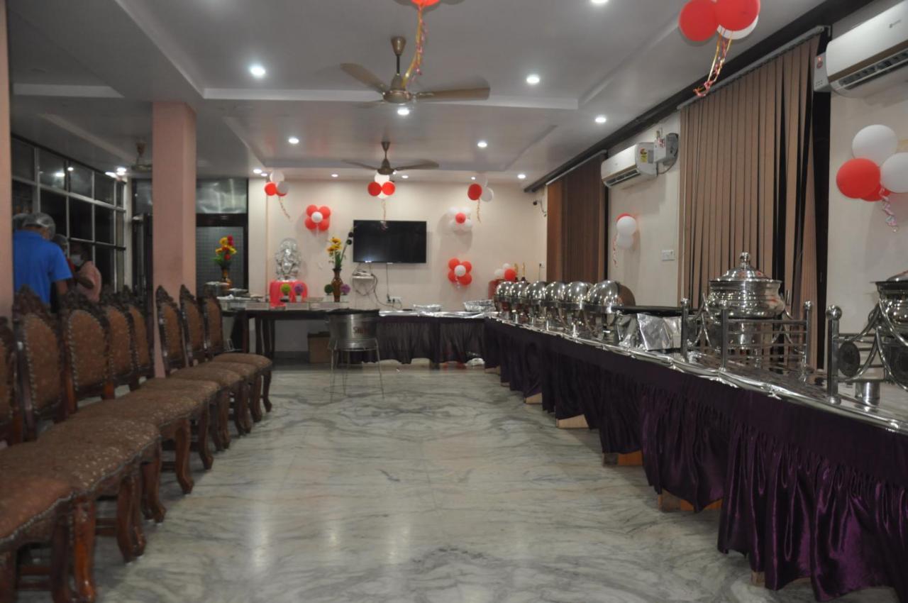Hotel Haifa Varanasi Eksteriør billede