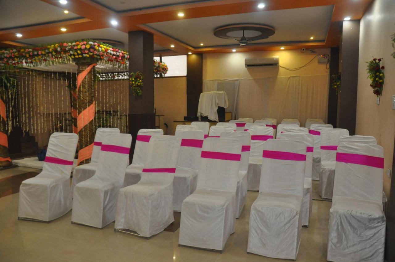Hotel Haifa Varanasi Eksteriør billede