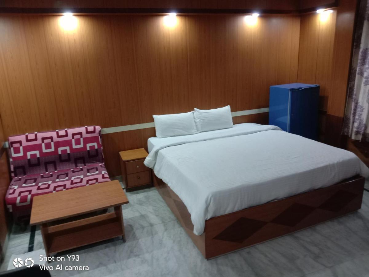 Hotel Haifa Varanasi Eksteriør billede