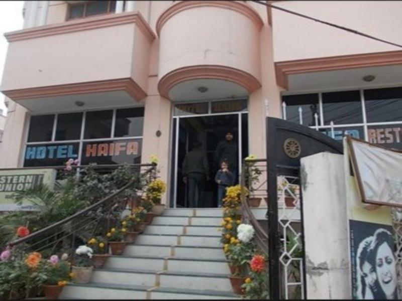 Hotel Haifa Varanasi Eksteriør billede