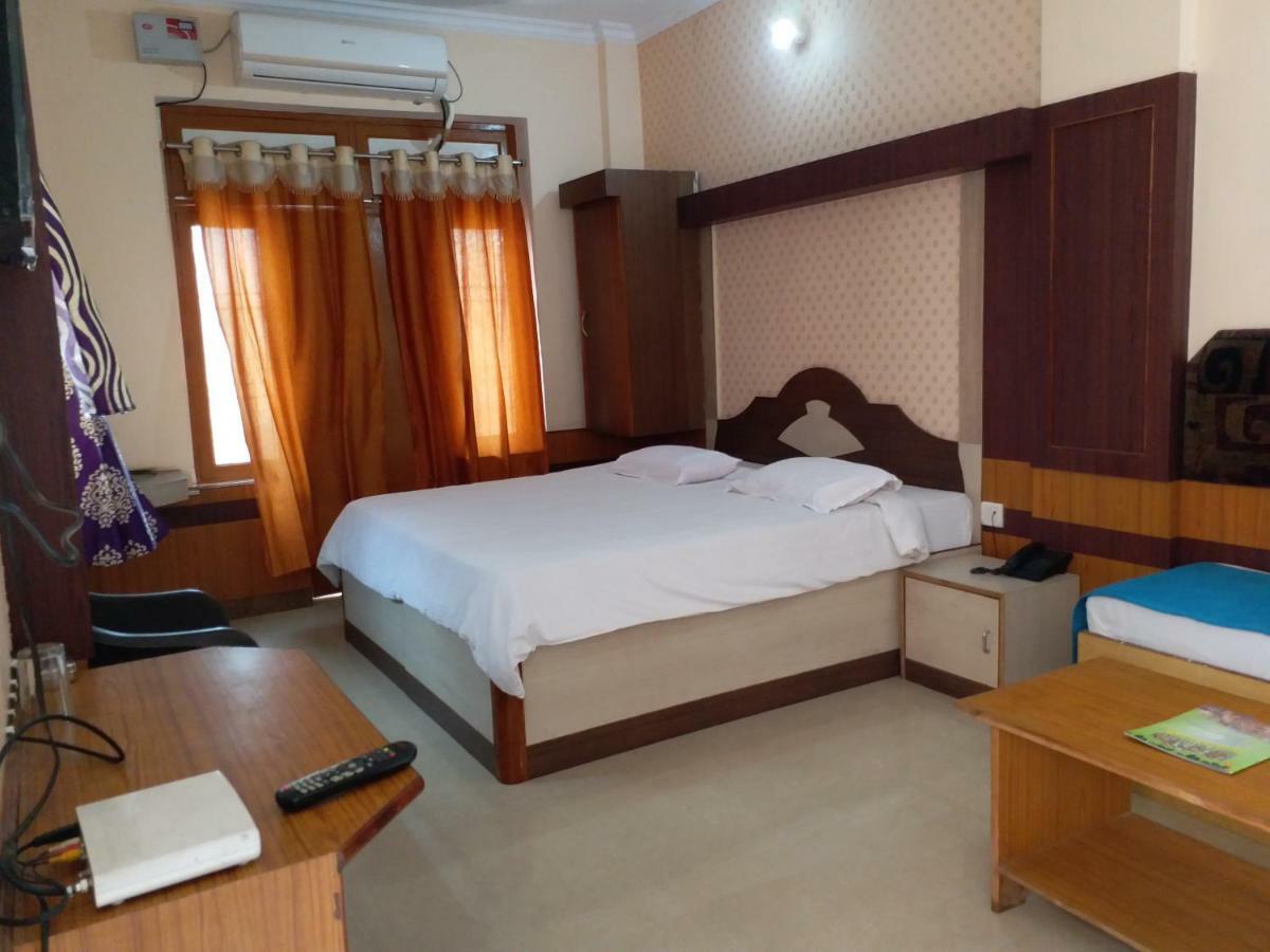 Hotel Haifa Varanasi Eksteriør billede