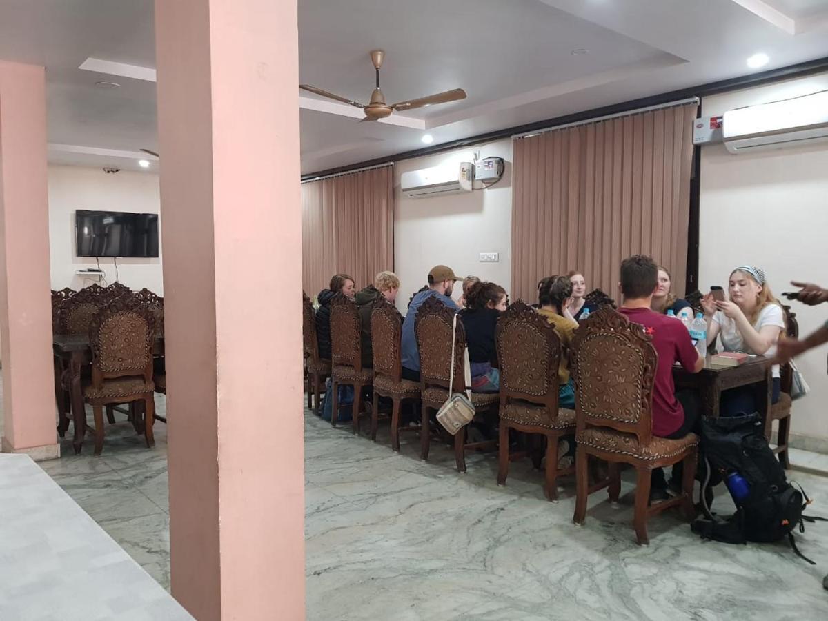 Hotel Haifa Varanasi Eksteriør billede