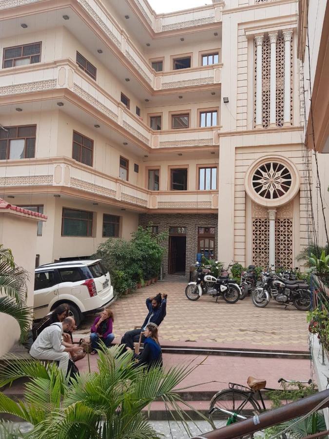 Hotel Haifa Varanasi Eksteriør billede