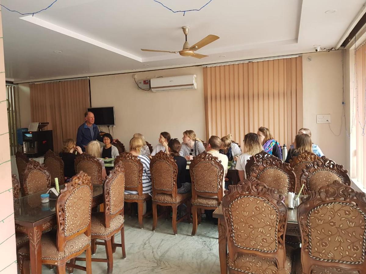 Hotel Haifa Varanasi Eksteriør billede
